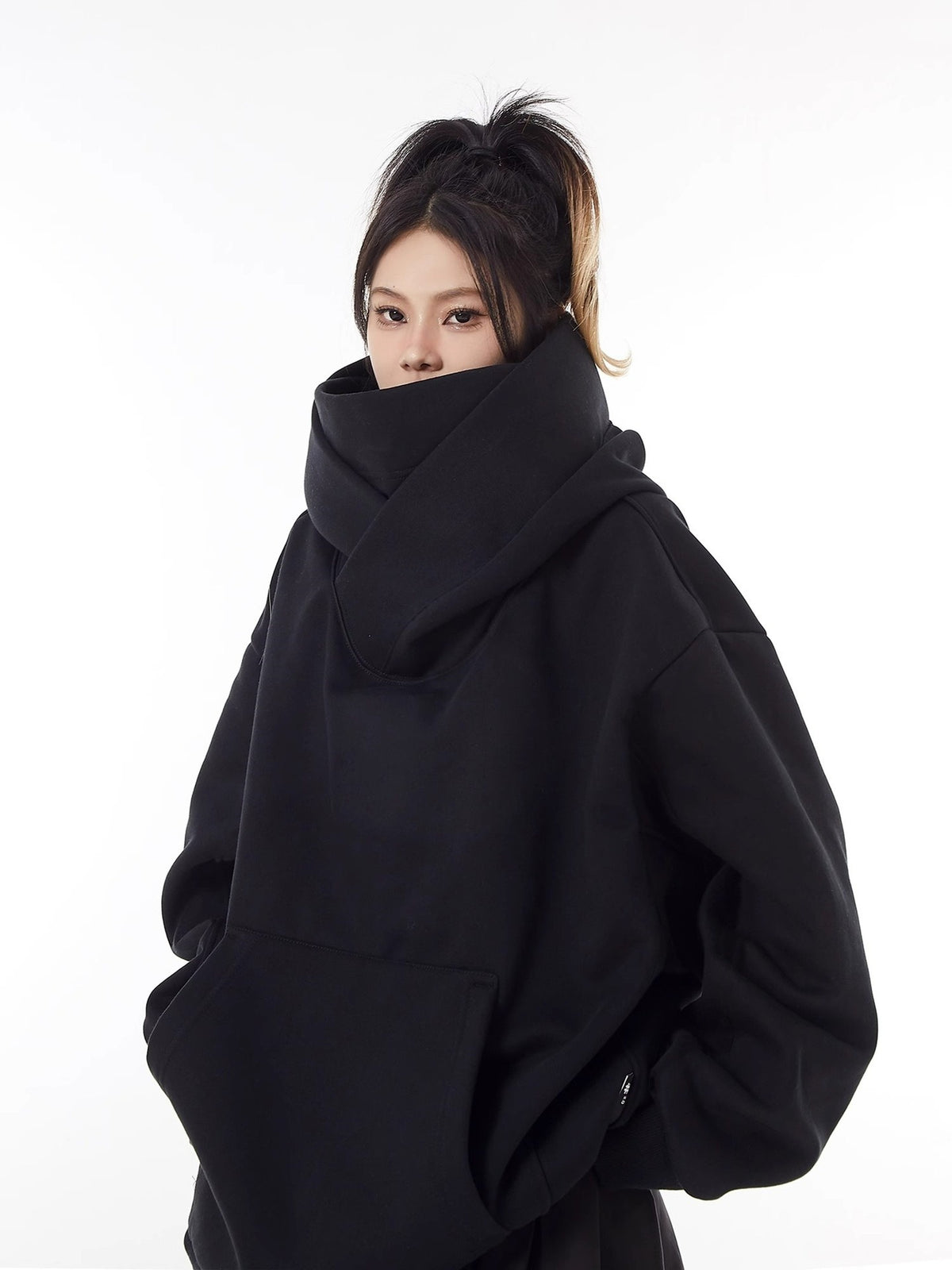 Loose High Collar Fleece-Lined Hoodie — Oversized Warm Sweater for Women