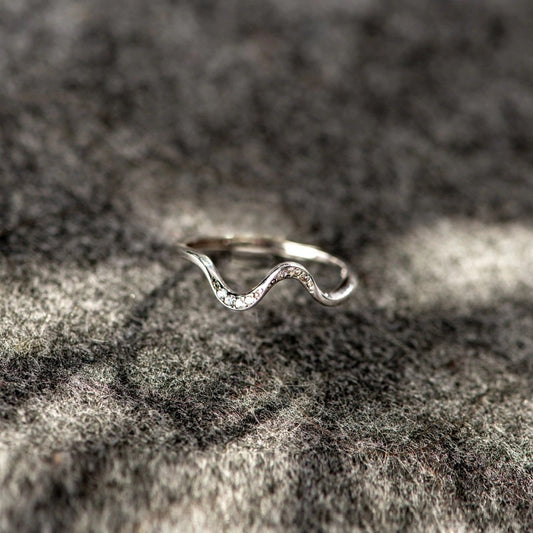 Water Wave Silver Ring — Adjustable Geometric Fashion Ring